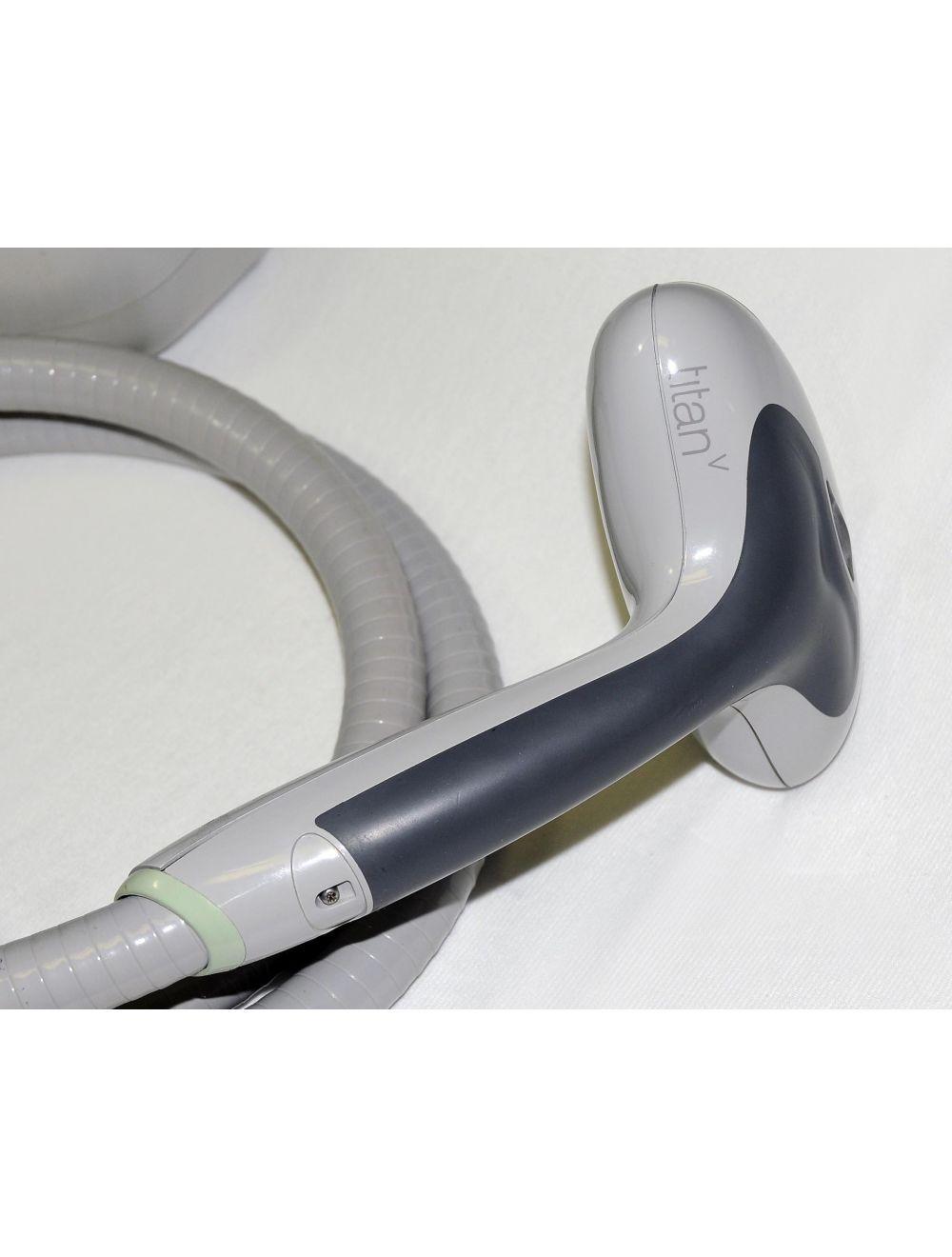 Cutera Titan V Handpiece Xeo Coolglide Laser IPL Wrinkles Acne Scars - NEW LAMP! image 0